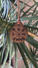 Load and play video in Gallery viewer, Nomadz Vegvisir Walnut Pendant
